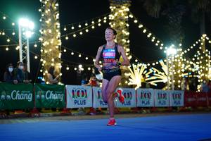 BIB: 46043, 1515, 100, 000
                            <button type="button" onclick="openModal(19600390)" class="btn btn-primary btn-sm float-right btn-popup" data-toggle="modal" data-target=".modal-high-quality">
                        <i class="fas fa-shopping-cart"></i> Add to Cart
                    </button>
                                            <button type="button" onclick="isThisMe(19600390, true)" class="btn btn-success btn-sm float-right btn-popup btn-isme hidden" data-toggle="tooltip" data-placement="bottom" title="นี่คือรูปของคุณใช่ไหม คลิกที่นี่เพื่อเอาเข้าอัลบั้ม">
                        <i class="fas fa-plus"></i> Add to album
                    </button>
                    <button type="button" onclick="isThisMe(19600390, false)" class="btn btn-warning btn-sm float-right btn-popup btn-isnotme hidden">
                        <i class="fas fa-ban"></i> Remove from album
                    </button>